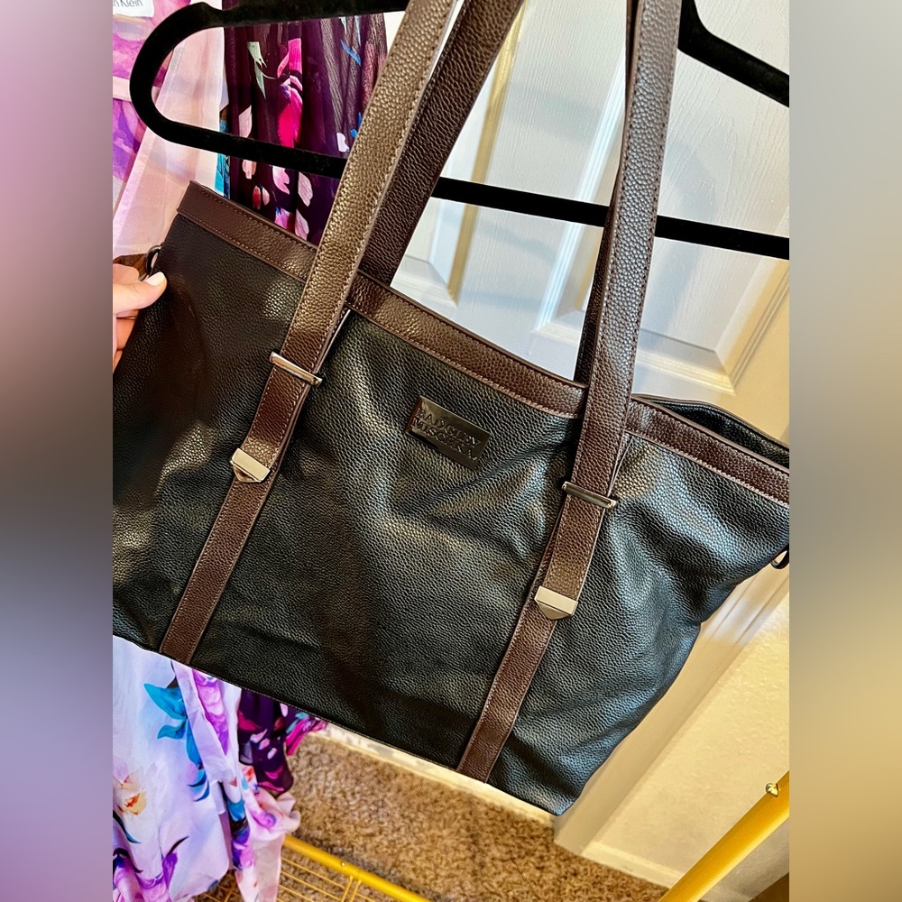 BADGLEY MISCHKA Anna Vegan Leather Tote Weekender Travel Bag - Black/Brown